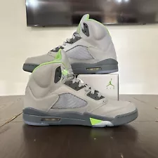 Send offers price very negotiable ! Size 13 - Jordan 5 Retro Green Bean