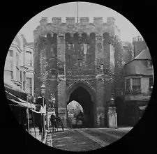 SOUTHAMPTON THE OLD BAR GATE FROM BELOW BAR C1890 PHOTOGRAPH Magic Lantern Slide