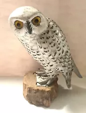 Snowy Owl figurine carved wood.