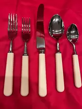 Martha Stewart French Ivory Flatware (5) Piece Place Setting-Made in England-NEW