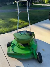 New ListingVintage 19-inch Lawn Boy F-Series Model 5026 Lawn Mower - Runs Great!