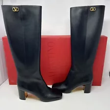 VALENTINO GARAVANI Leather knee boots Size 38