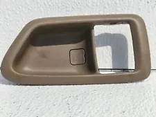 1997-2001 Toyota Camry Door Handle Inside cover Left Side OEM 69278-33020