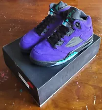 Size 10.5 - Jordan 5 Retro Alternate Grape 2020