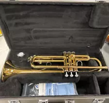 Yamaha YTR-2330 Gold Lacquer Trumpet •Free Shipping•