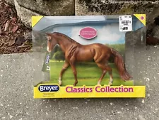 New NIB Retired Classic Breyer #916 Chestnut Sorrel Quarter Horse Stock Gelding