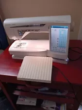 HUSQVARNA VIKING DESIGNER 1 SEWING EMBROIDERY MACHINE & FOOT PEDAL WORKS W/XTRAS