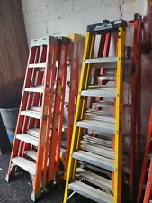 Step Ladder, Fiberglass, 6', Used - Fair