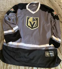 LAS VEGAS GOLDEN KNIGHTS Hockey NHL Gray LARGE Jersey FREE SHIPPING