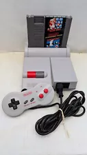 Nintendo NES-101 Top Loader System w/ Dog Bone Controller, Super Mario Duck Hunt