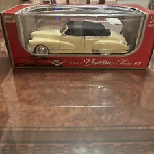 1947 CADILLAC SERIES 62 WHITE CONVERTIBLE - ANSON 1:18 SCALE DIE CAST METAL CAR