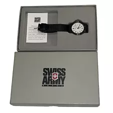 Brand New Old Stock Swiss Army Watch Model 24220 Large Leather Nylon Strap $295