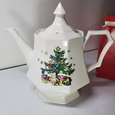 NIKKO 7 3/4" Tall Classic Collection Christmastime Tea Hot Chocolate Pot