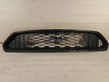 GOOD USED 2018-2023 FORD MUSTANG ECOBOOST FRONT GRILLE GENUINE OEM JR3Z8200AD