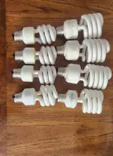 Lot of 8 CFL Light Bulbs Soft White 13W/23W/27W / 60W equivalent Light Bulbs