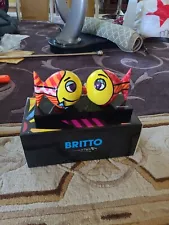 romero britto original sculpture kissing fishes