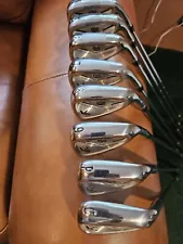 Wilson Staff V6 Irons R/H Plus 1/2" 4-G (8 clubs)