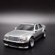 MERCEDES-BENZ 500 E RARE 1:64 SCALE COLLECTIBLE DIORAMA DIECAST MODEL CAR