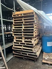 HIGH QUALITY USED WOOD PALLETS - 48" x 40" 4-WAY PALLETS