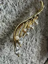 Heavily Plated Classic Faux Pearl & Rhinestone Goldtone Vintage BROOCH *SALE*