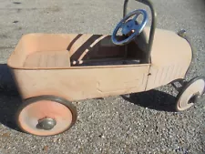 VINTAGE FULL SIZE PEDAL CAR (YEAR UNKNOWN)