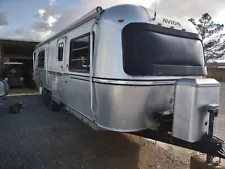 1984 Avion travel trailer read details