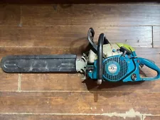 Makita Dcs6401 64cc Chainsaw With 20in Chain and Bar