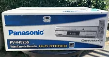 New In Box Panasonic PV-V4525S VCR 4 Head OmniVision HiFi VHS Player