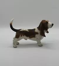 Vintage Resin Realistic Basset Hound Puppy Dog Figurine Decor Trinket Repaired**