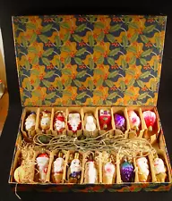 ANTIQUE BOX OF 18 WORKING FIGURAL CHRISTMAS LIGHTS. ALL WORK!