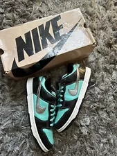 Size 10 - Nike SB Dunk Low Pro x Diamond Supply Co. Tiffany