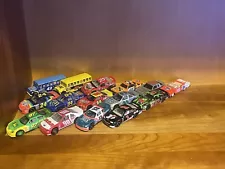 (SEE PICTURES, READ DESCRIPTION) HUGE Lot of NASCAR 1/64 Diecast Cars