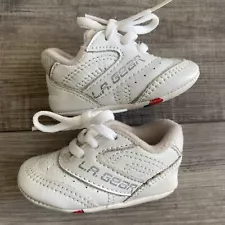 Vintage 90’s LA Gear White Silver Infant Sneakers Size 1 Soft Bottom Crib Shoes