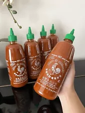 Huy Fong Sriracha 28 oz. Large Bottle Hot Chili Sauce Exp: May 2025 (Lot of 5)