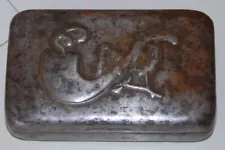 OLD TIN SNUFF BOX FOR PIPE TOBACCO 1940s-50s ODESSA ARTEL "POBEDA" USSR UKRAINE