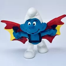 Smurfs 20036 Hang Glider Smurf Vintage 1970s Flying Gliding Smurf PVC Figure Toy