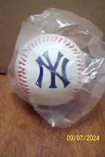 New York Yankee Baseball - GREAT For Autographs