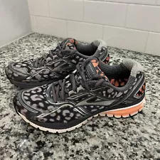 Size 8 Medium B Brooks Ghost 8 Gray Women’s Running Shoe