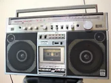 Toshiba BomBeat RT-8980SM vintage 80s boombox ,Junk,from Japan