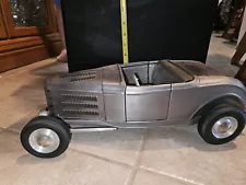 1932 Ford Roadster Highboy Reproduction Custom Manufactured Scale Model