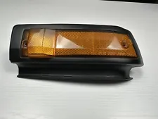 1984-1987 Toyota Corolla Trueno AE86 Hatchback Coupe Zenki Turn Signal RIGHT