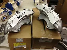 2009-12 Cadillac CTS-V GM OEM Brembo Silver 6 Piston Front Calipers Only Pair