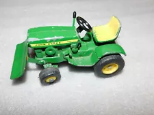 ERTL John Deere JD model 140 Lawn & Garden tractor