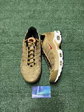 Nike Air Max Plus Metallic Gold Mens Size 9.5 Athletic Shoes Sneakers 903827-700