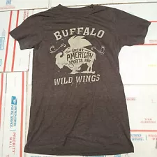 Buffalo Wild Wings Brown Sports BarT Shirt Mens Size Small