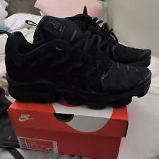 Size 11.5 - Nike Air VaporMax Plus Low Triple Black