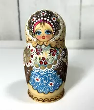 BEAUTIFUL St. PETERSBURG RUSSIAN 5Pc NESTING DOLLS GLITTER HAND PAINTED & SIGNED