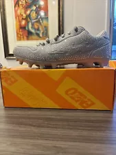 Enzo Football Cleats Size 12 - VVS