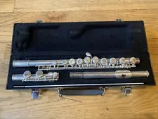 Accent Student Series Flute FL512S W/ Case