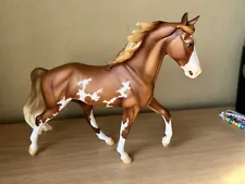 Breyer Volunteer Horse 2024 Light Chestnut Bluegrass Bandit